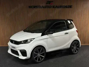Aixam GTO Sport Weiß | 8 PS Kubota Motor | 45 km/h | Rückfahrkamera / Apple Carplay / Blaue Sicherhe