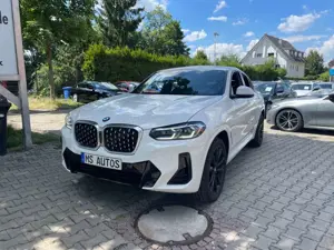 BMW X4 30d M-Sport*Laser*Panorama*Keyless*HuD* 360°