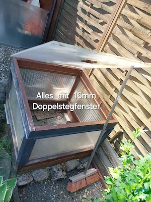 Selbstgebautes Aussengehege m.16mm Doppelsteg Platten 