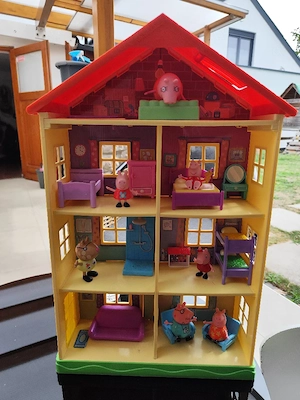 Peppa Wutz Haus mit Figuren