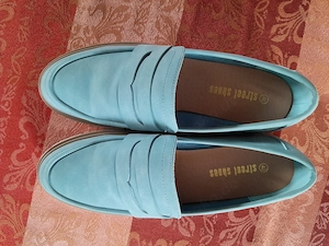 Hellblaue Wildleder-Slipper   Loafer mit weißer Sohle, Gr. 40, Street shoes, neu ohne OVP