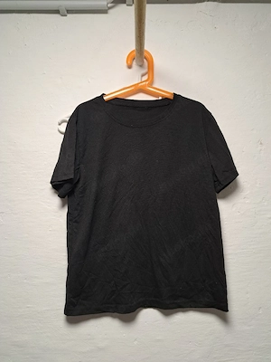 schwarzes Kindershirt Gr.150