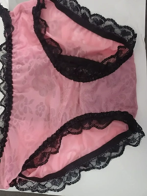 Schöner DWT  Sissy Slip