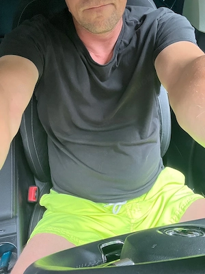 Riesenlatte wartet nackt ... Spontanes Girl für Nude Jogging gesucht 