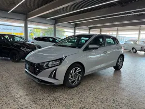 Hyundai i20 DCT /Sitzhzg./Alu/CAM / 5J.Gar./viele Farben
