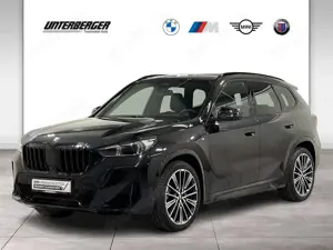 BMW X1 xDrive23i M Sportpaket AHK 360° HUD HK Pano