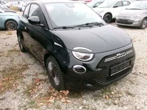 Fiat 500e MY23 Neuer 500 Uconnect Navi AUT LM