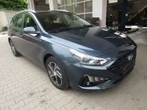 Hyundai i30 cw Comfort    Automatik   Gebrauchsspuren