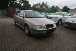 Skoda Octavia Lim. Tour KlimaTüv Neu