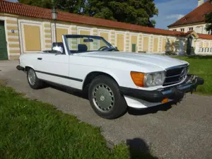 Mercedes-Benz 560 560 SL