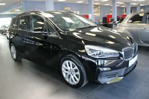 BMW 218 Advantage