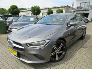 Mercedes-Benz CLA 220 d  Shooting Brake *1.HAND *AHK *KAMERA *GARANTIE