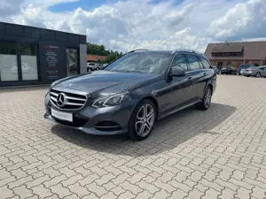 Mercedes-Benz E 220 T CDI 4Matic Avantgarde 2HD  Sport-Paket