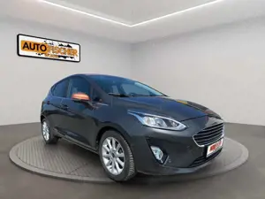 Ford Fiesta Titanium 1. Hand  Kamera " Nur 41 Tkm"