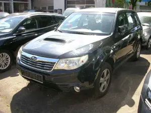 Subaru Forester Active 2.0D Klima 4WD *AHK 2.0t