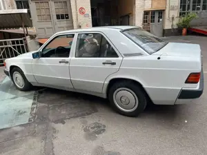 Mercedes-Benz 190 190 E Oldtimer / Typ W201