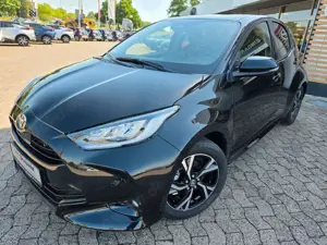 Toyota Yaris Hybrid Teamplayer **SAFETY/COMFORT**