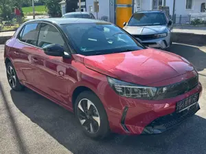 Opel Corsa-e e GS Long Range Wärmepumpe Navigationssystem Rückfahrkamera digital Sitzheizung Lenkrad
