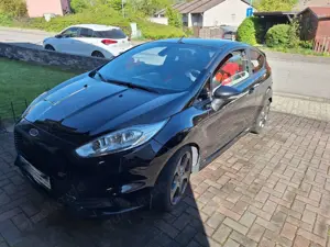 Ford Fiesta Fiesta 1.6 EcoBoost mit Leder-Sport-Paket ST