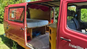 Mercedes-Benz 210/310 hist. Feuerwehr / Camper
