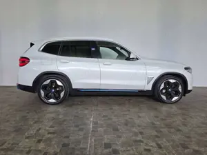 BMW iX3 , Pano, HUD, AHK, HK, SOH 91,5%