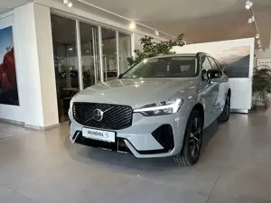 Volvo XC60 Plus Dark AWD HEAD-UP/PANO/360°