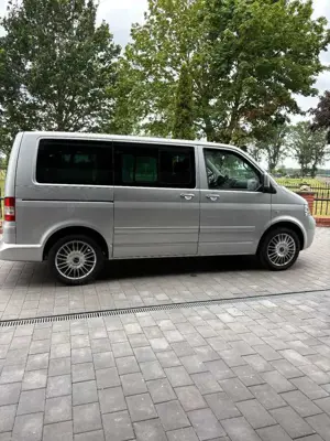 Volkswagen T5 Multivan /2 SCHIEBETÜREN/BORBET/TÜV-NEU/KLIMA/