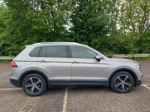 Volkswagen Tiguan Highline-360Kamera-digitalCP-Garantie