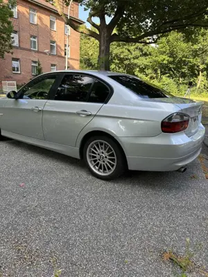 BMW 318 318i