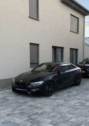 BMW M4 Coupe DKG HR Akrapovic OZ