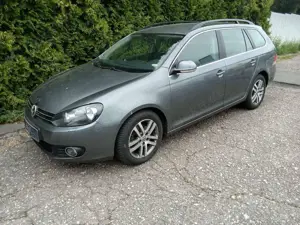 Volkswagen Golf Variant Golf VI Variant Diesel 1.6 TDI DPF BlueMotion Technology Comfortline