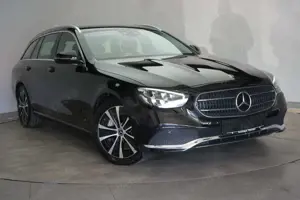 Mercedes-Benz E 300 de T 9G-Tronic Distronic/Kamera/Lane/Side/