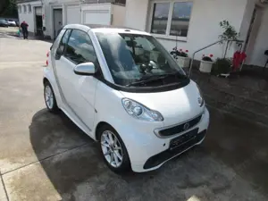 smart forTwo fortwo cabrio Micro Hybrid Drive 52 kW