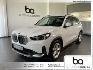 BMW iX1 iX1 xDrive30 18"/LCPlus/Kam/LED/Shadow/Premium