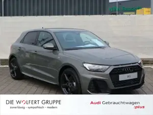 Audi A1 S line 30 TFSI S tronic*CARPLAY*LED