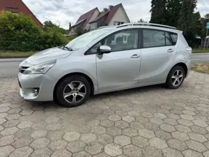 Toyota Verso 2.0 D-4D 7-Sitzer *Navi+Kamera+Alu