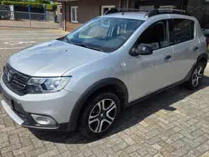 Dacia Sandero Stepway Celebration