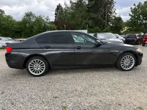 BMW 528 5 Limousine 528 i Navi Leder PDC EURO 5