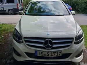 Mercedes-Benz B 180 B 180 BlueEFFICIENCY Edition