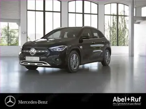 Mercedes-Benz GLA 200 d 4MATIC LED+DISTRONIC+Kame+CarPlay+DAB