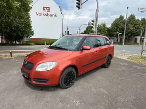 Skoda Fabia AMBIENTE*TEMPOMAT*KLIMA*1-HAND*ISOFIX*AHK*PDC*TÜV/AU*12/2027*