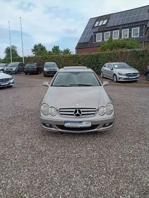 Mercedes-Benz CLK 200 KOMPRESSOR.AUTO.Klima.SHZ.AHK