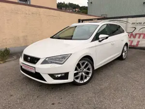 SEAT Leon ST FR 2,0 TDI *EURO6*PANORAMA*NAVI*LED*AHK