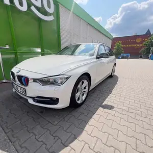 BMW 318 318d Touring Aut. Blue Performance Sport Line