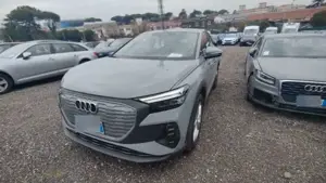 Audi Q4 e-tron Sportback 45 Navi LED Kamera SHZ ACC