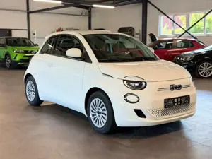 Fiat 500e Basis KLIMAA.+CARPLAY+TEMP+SPUR.AS+HU.INKL+