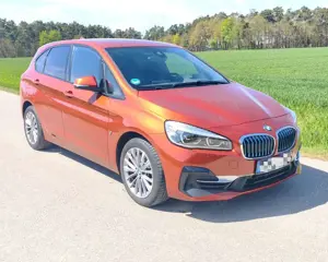 BMW 225 XE Active Tourer Luxury Line, TÜV+SERVICE NEU