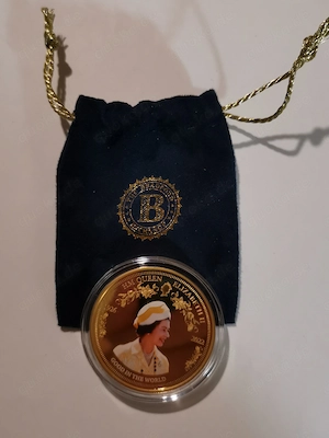 Gedenkmünze "Queen Elizabeth II - Good in the World" 24 Karat vollvergoldet