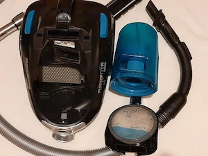 Rowenta Staubsauger  Mod: RO3731EA Typ. Ro370EO ohne Beutel