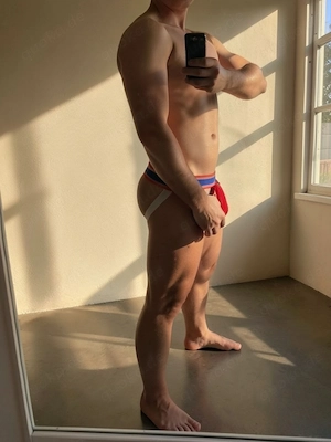 Massage und Sex für reife Männer und Jungs (ab 18 Jahre) Bild 2